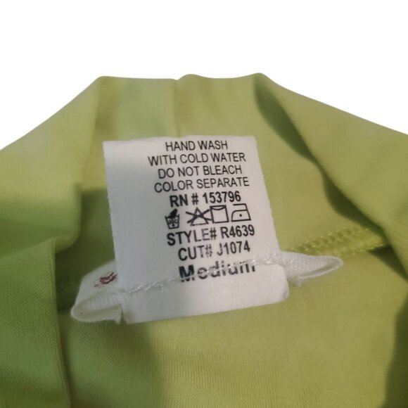 Trendy Js womens blouse Size medium Green color sleeveless key hole Stretchy - Picture 6 of 9